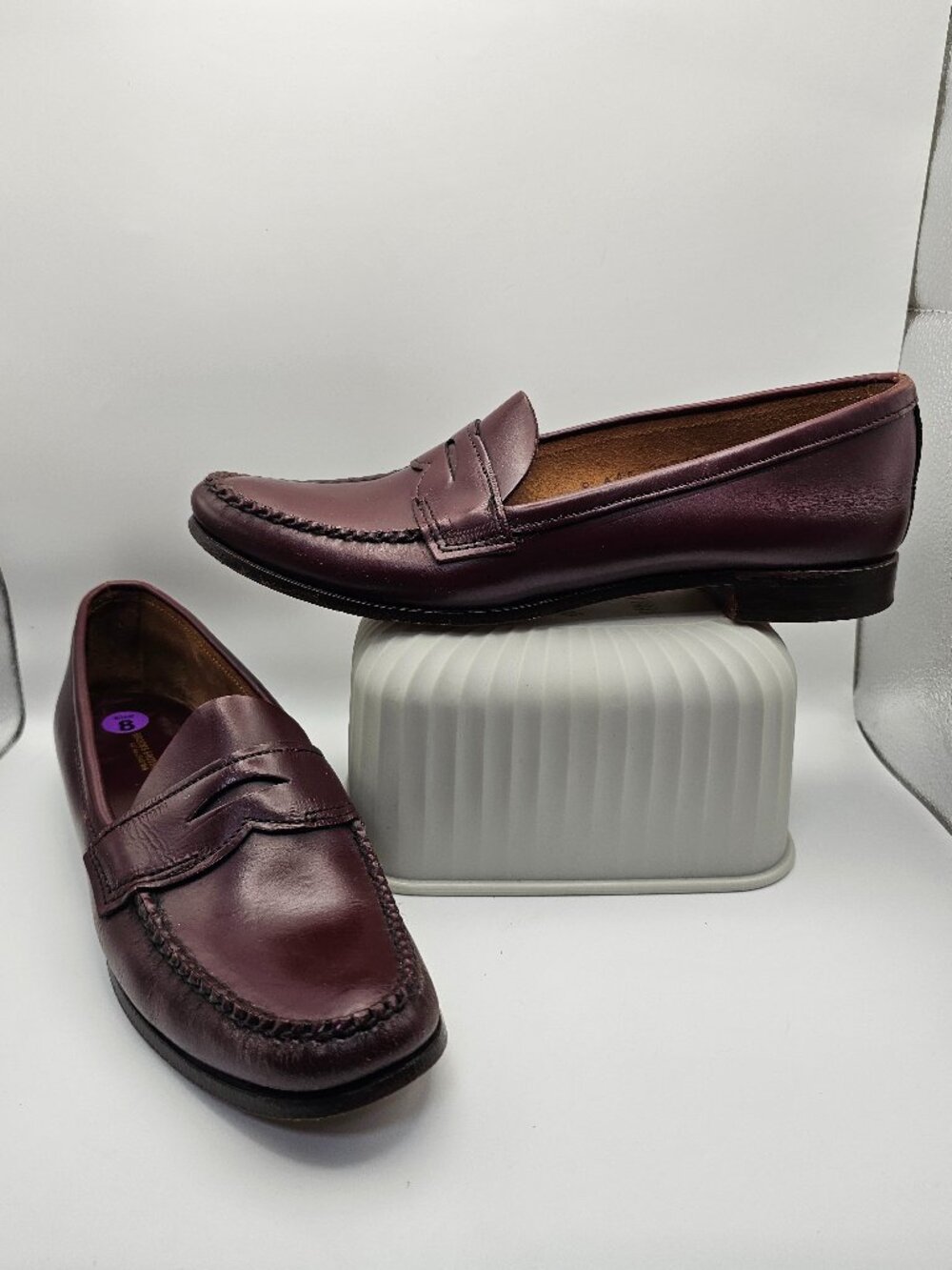 Brooks Brothers Burgundy Leather Penny Loafers – Hand‑Stitched Moc Toe – Size 8